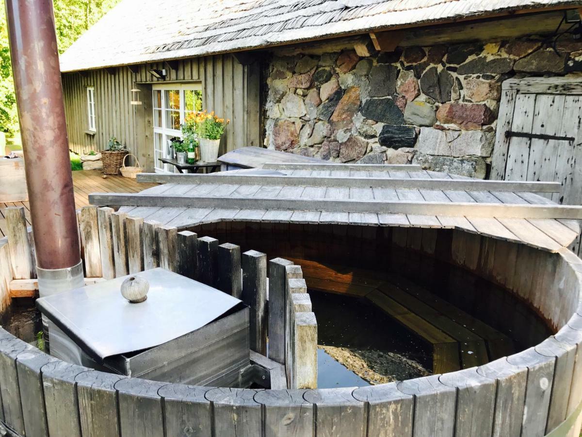Jaagu-Mihkli Muhu Island Guest House Ridasi ภายนอก รูปภาพ