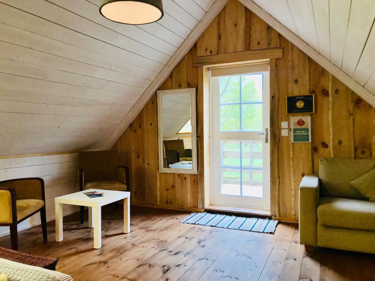 Jaagu-Mihkli Muhu Island Guest House Ridasi ภายนอก รูปภาพ
